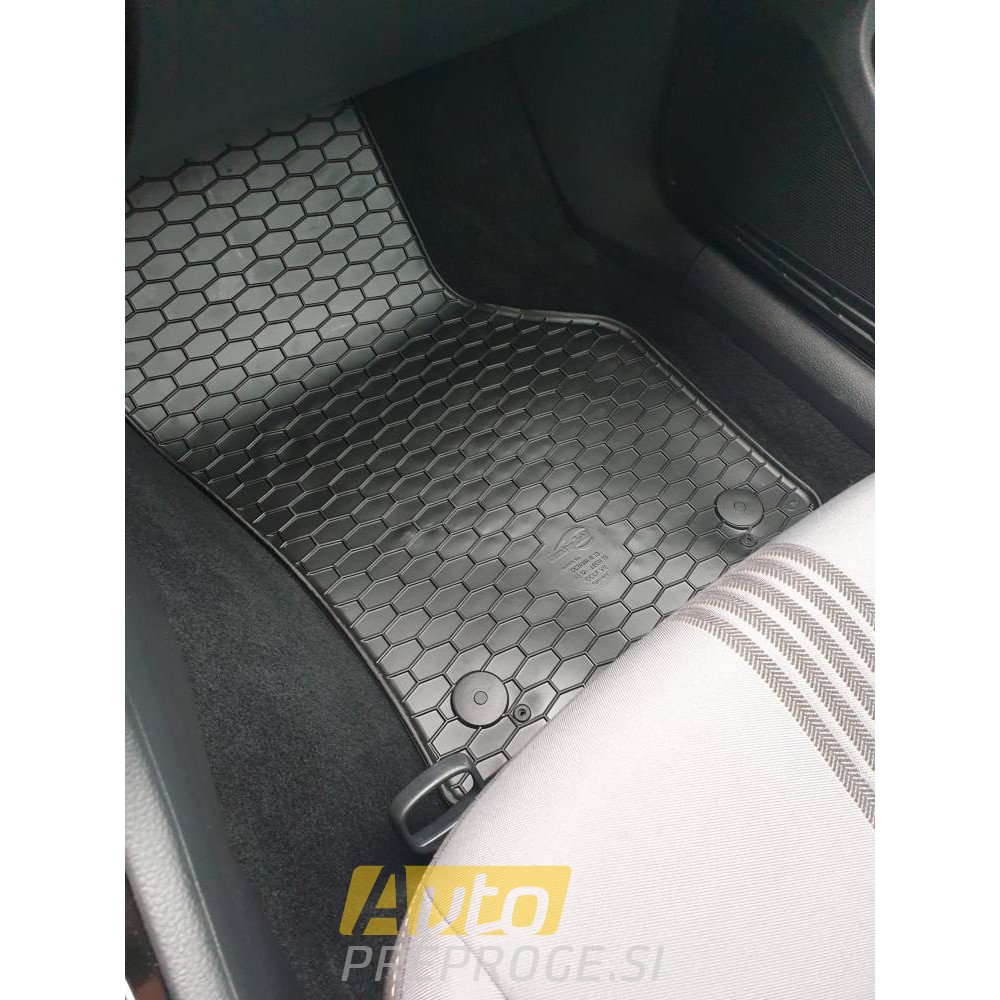 Gumeni tepisi za auto AUDI A3 (8V) (2012 - 2020); SEAT Leon (2012 - 2020); VOLKSWAGEN Golf 7 (2012 - 2019); VOLKSWAGEN Golf 8 (2020 - ); AUDI A3 (8Y) (2012 - 2020 ) — slika 3