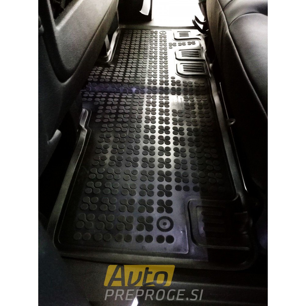 3D gumeni tepisi za auto CITROEN Spacetourer (2 vrsta) (2016 - ); PEUGEOT Traveller (2. vrsta) (16-24); PEUGEOT Expert (2. vrsta) (2016 - ); TOYOTA Proace (1. vrsta) (2016 - ); OPEL Zafira Life (2. vr