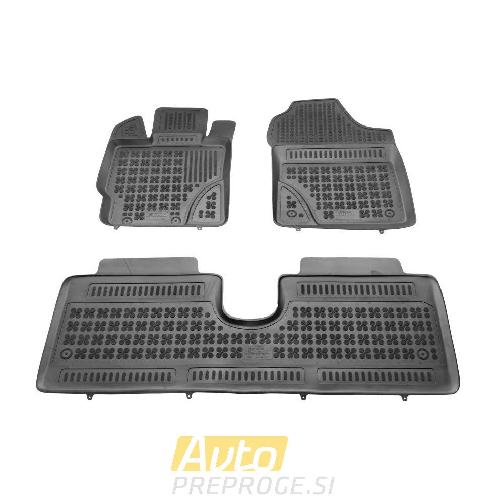 3D gumeni tepisi za auto TOYOTA Yaris s 5 vrata (2011 - 2020)