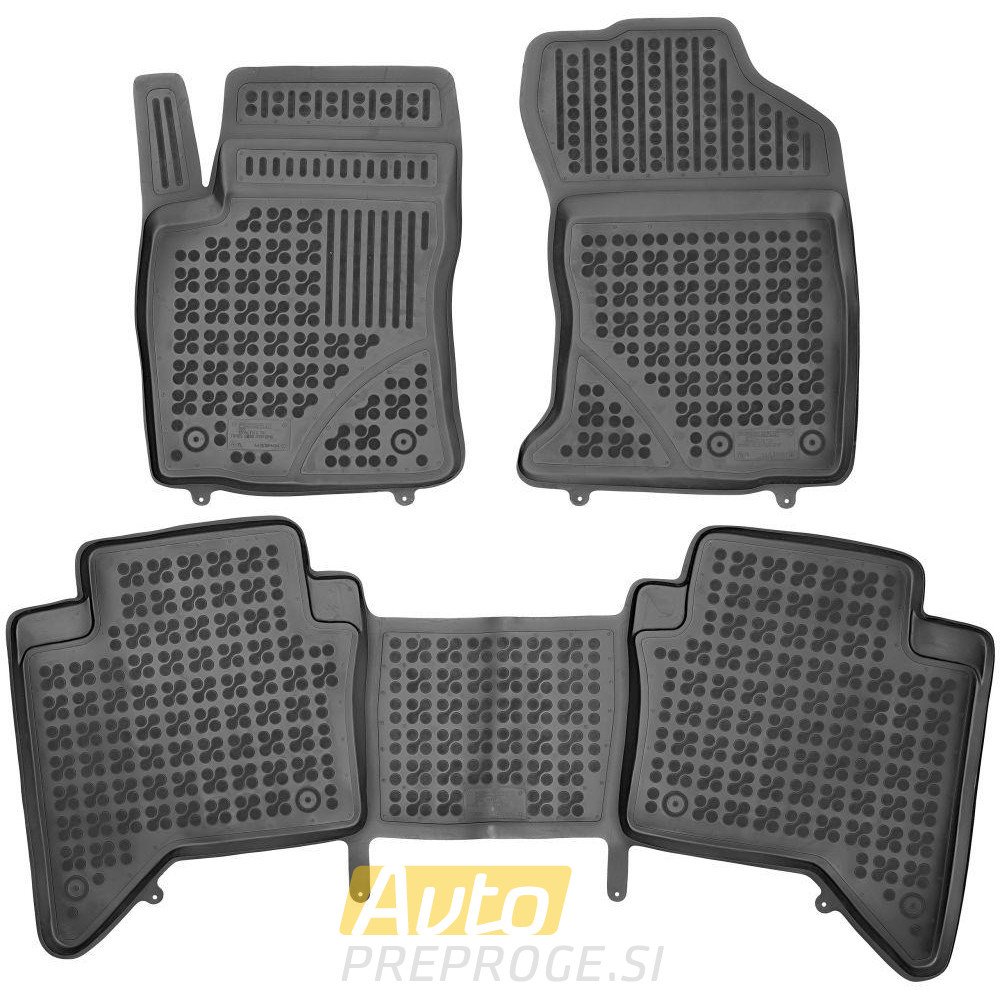 3D gumeni tepisi za auto TOYOTA Hilux (AN120, AN130) (dvojna kabina) (2015 - )