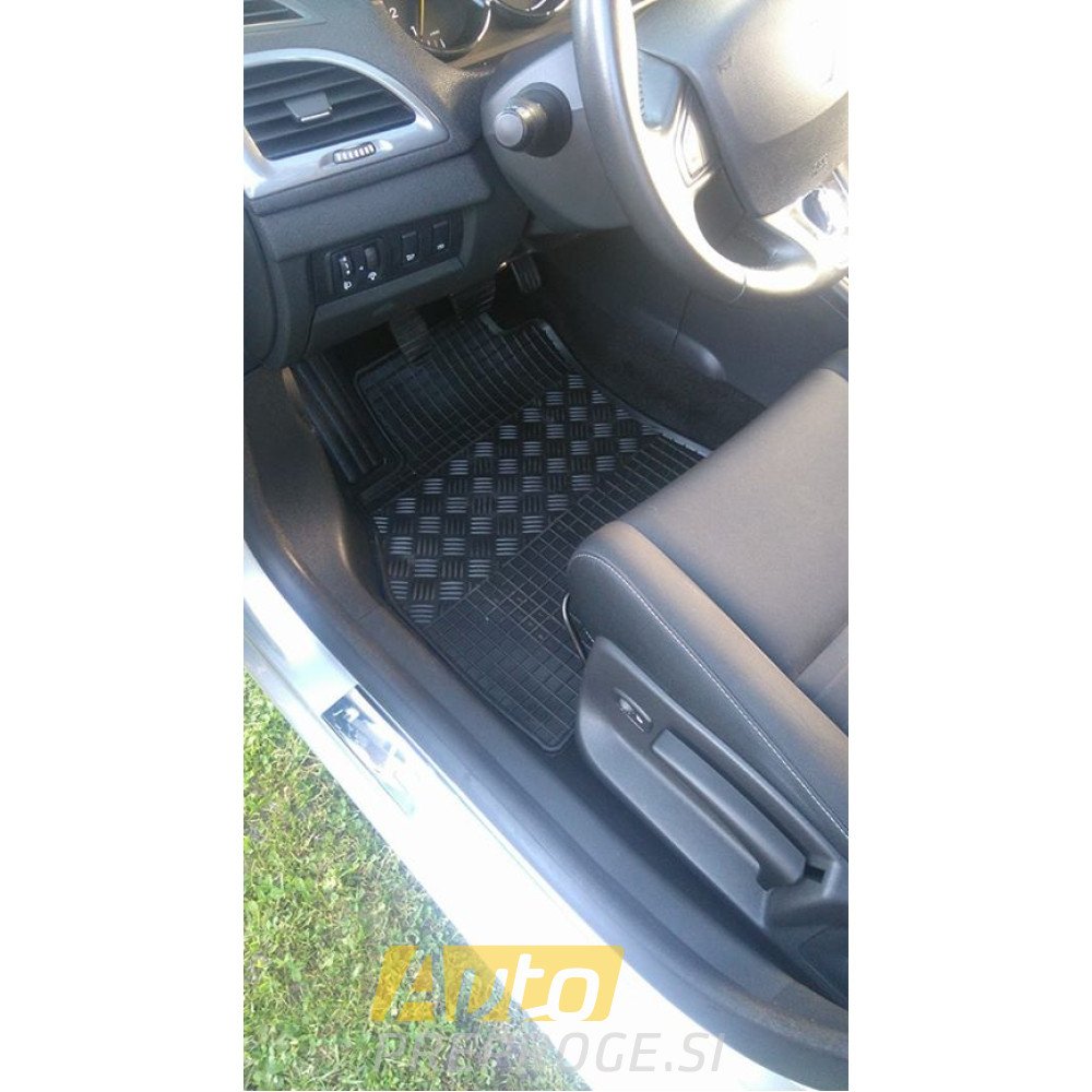Gumeni tepisi za auto RENAULT Megane III (2009 - 2016)