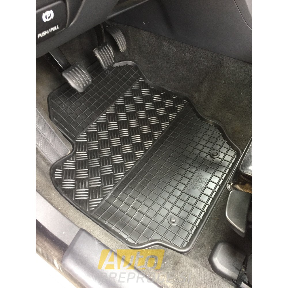 Gumeni tepisi za auto VOLVO S80 II (2006 - 2011); VOLVO S80 II Facelift (2011 - 2016); VOLVO V70 (2008 - 2011); VOLVO V70 Facelift (2011 - 2016); VOLVO XC70 II (2007 - 2016)