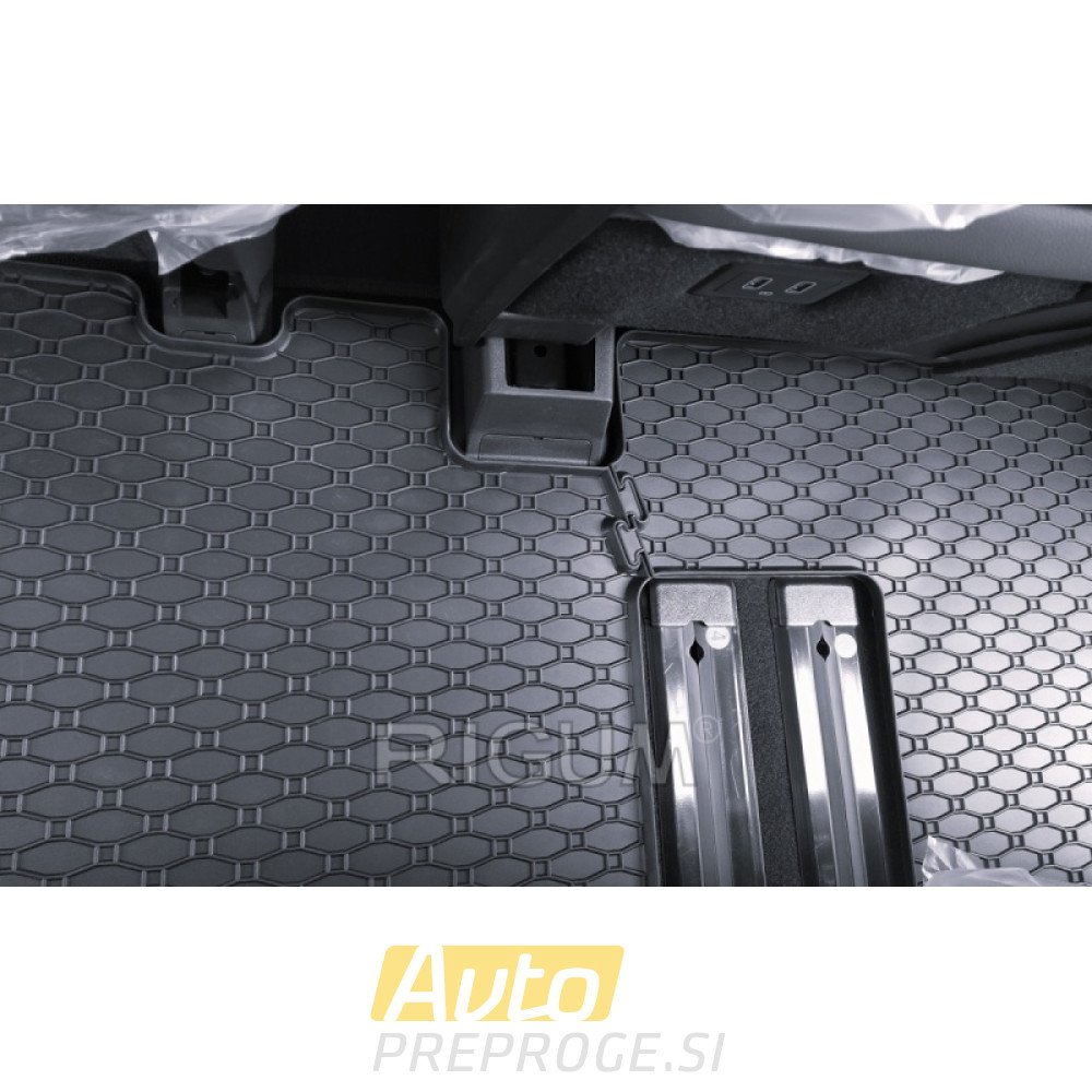 Gumeni tepisi za auto HYUNDAI Staria 2. i 3. red sjedala - izvedba s 9 sjedala (2022 - )