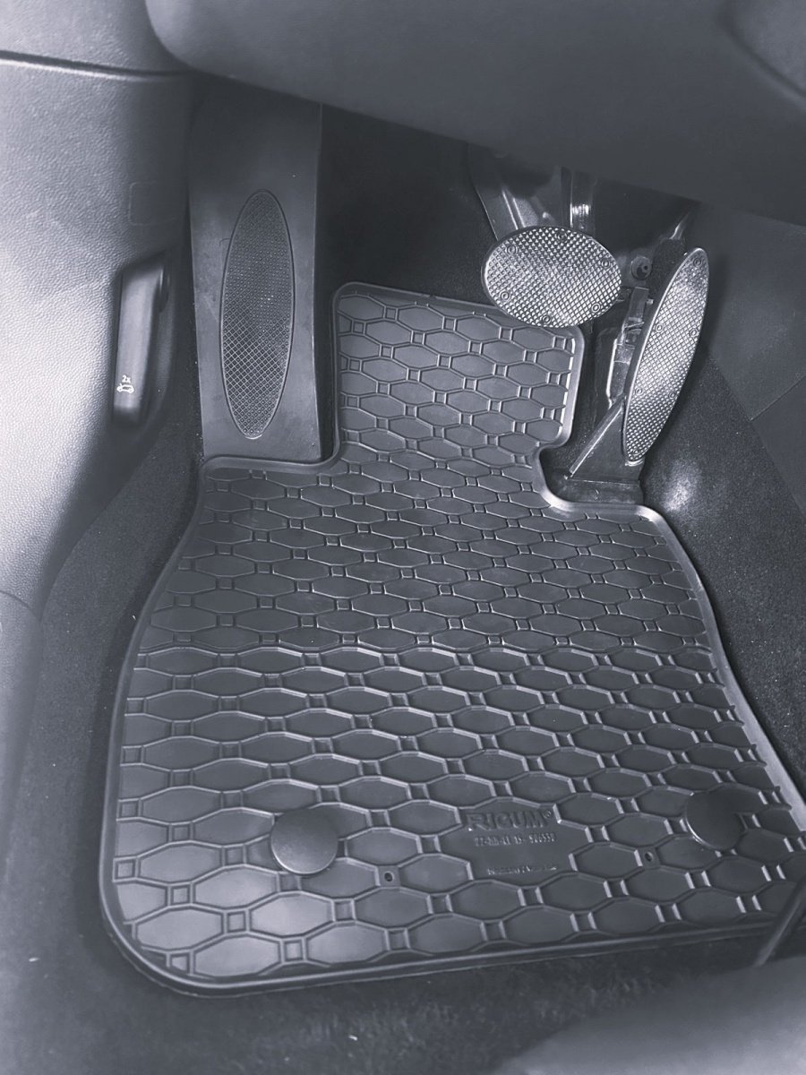 Gumeni tepisi za auto MINI Clubman (15-)