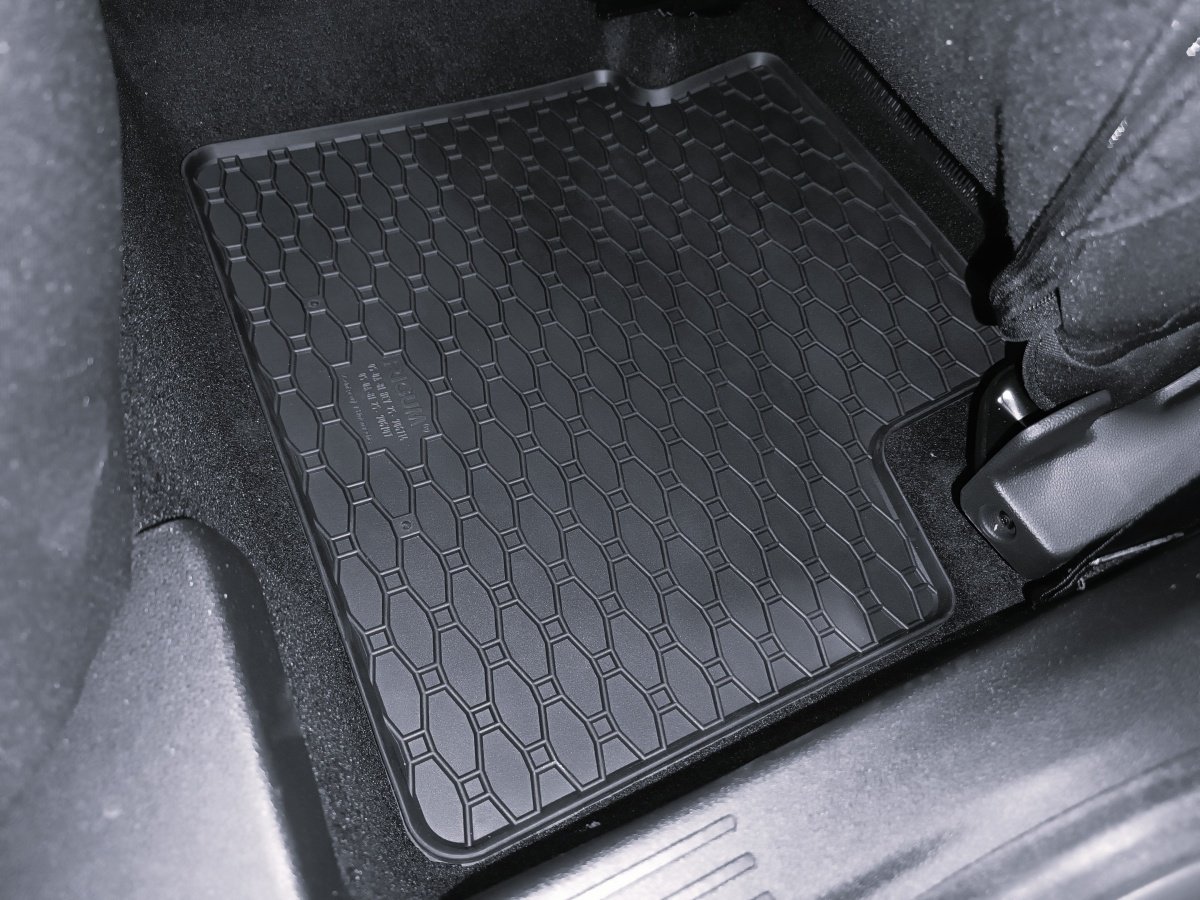 Gumeni tepisi za auto Bigster MHEV (25-) — slika 3